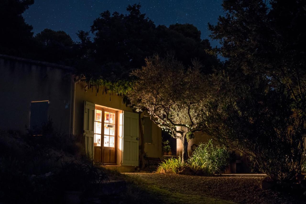 La Petite Maison Vaugines Eksteriør billede