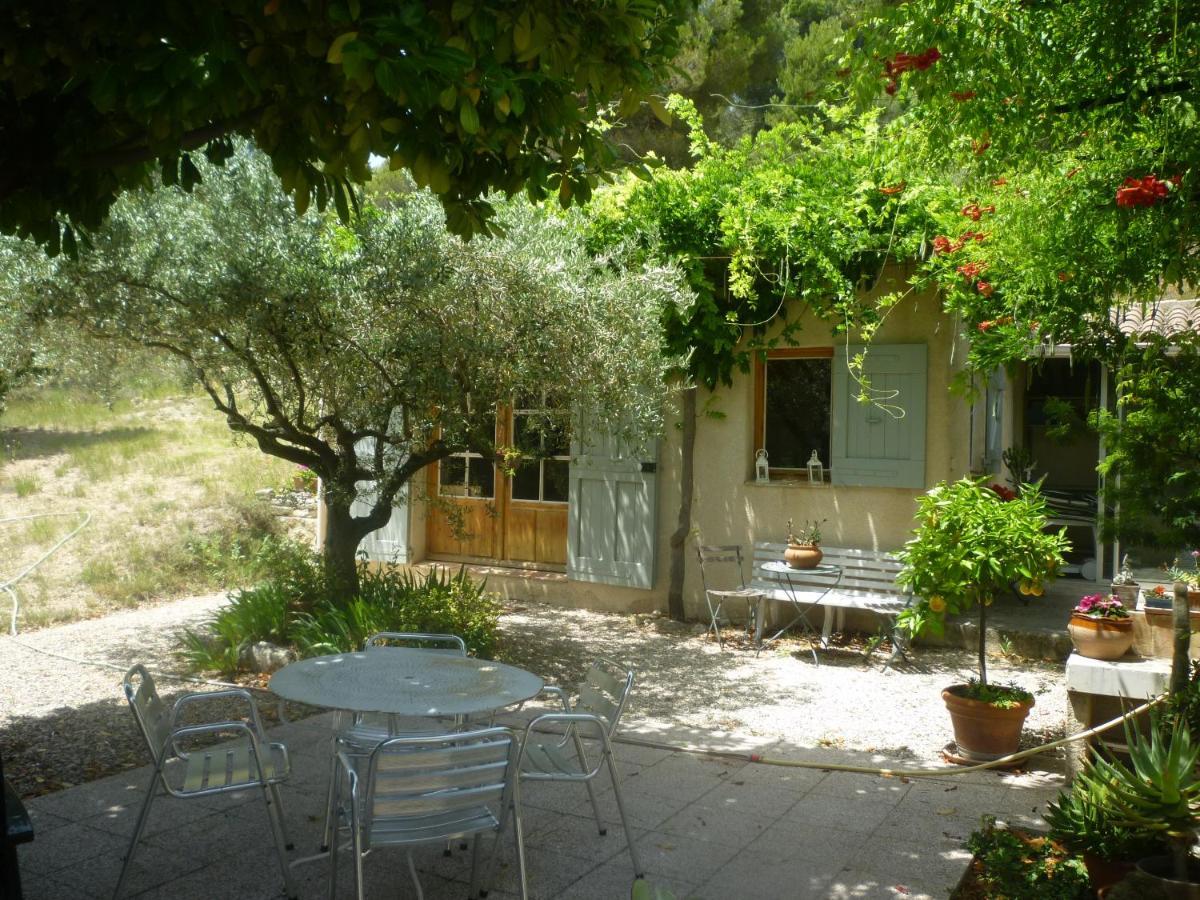 La Petite Maison Vaugines Eksteriør billede